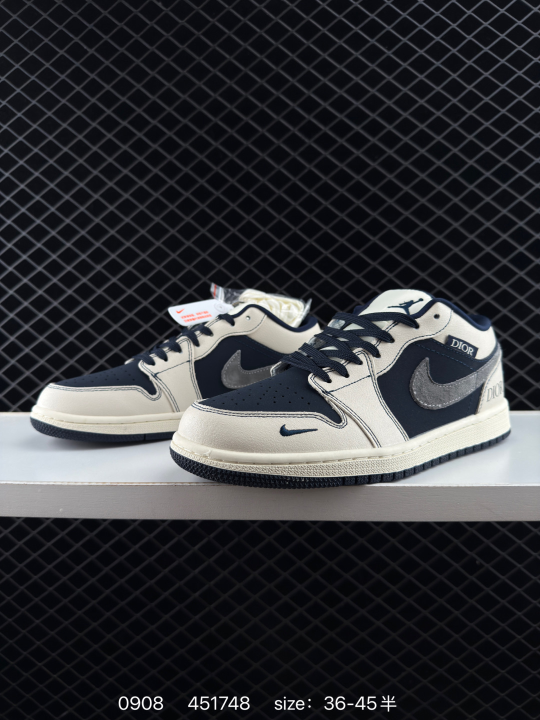 Air Jordan 1 Low supreme